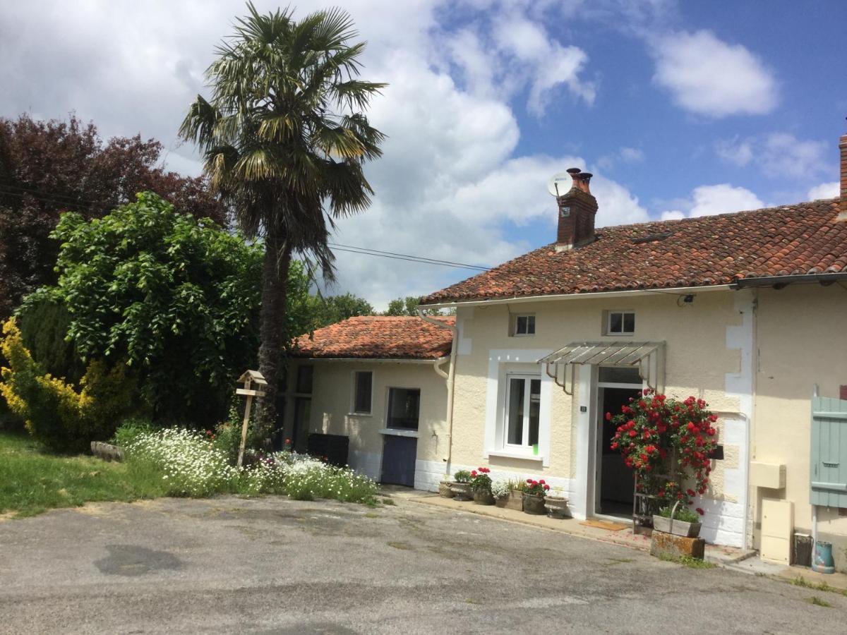 The Little House Villa Mezieres-sur-Issoire Exterior photo